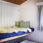 Cozy In Reksteren With House Sea View بيت للعطل *