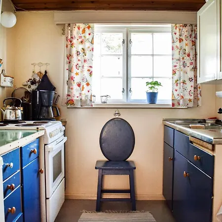 Ferienhaus Gorgeous In Reksteren With Kitchen Klinkholmen