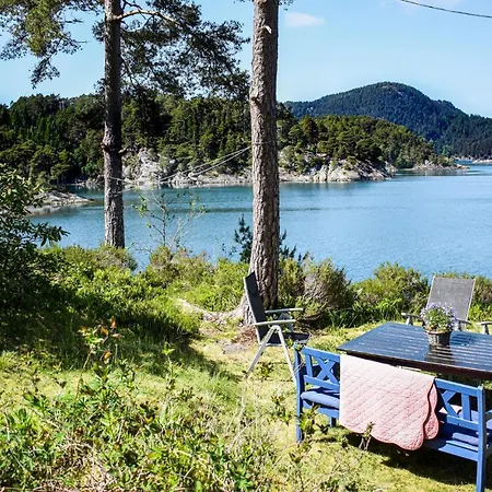 3 Bedroom Lovely In Reksteren Nyaraló *