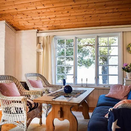 Gorgeous In Reksteren With Kitchen Feriehus *