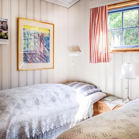 Gorgeous In Reksteren With Kitchen Feriehus *